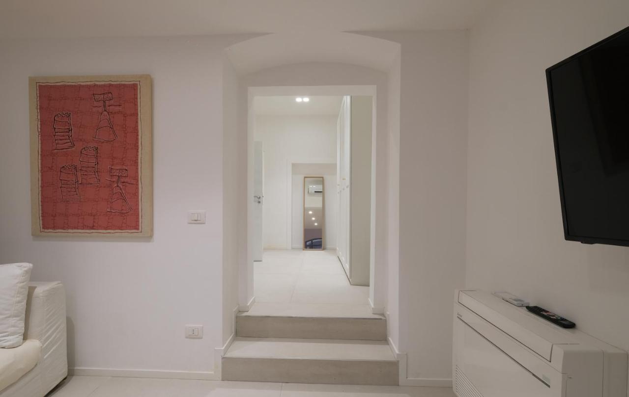 Old Stone House Apartment Бари Екстериор снимка